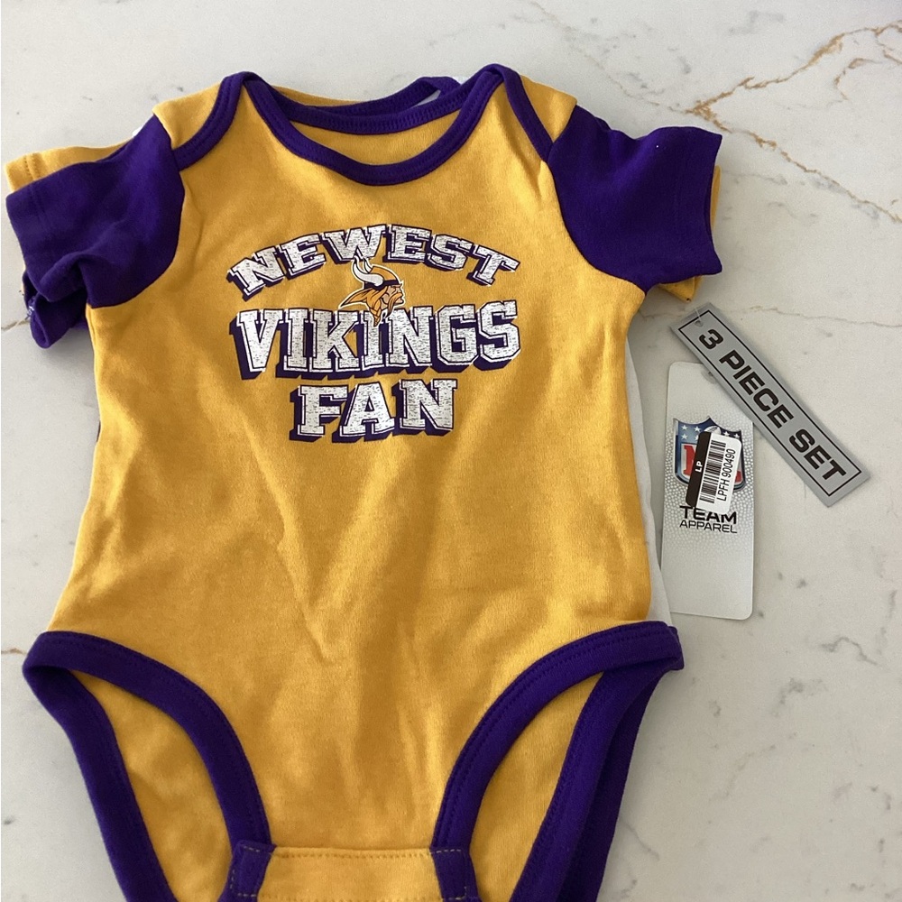 Team Apparel Kids Vikings Fan One Piece - Gold and Purple